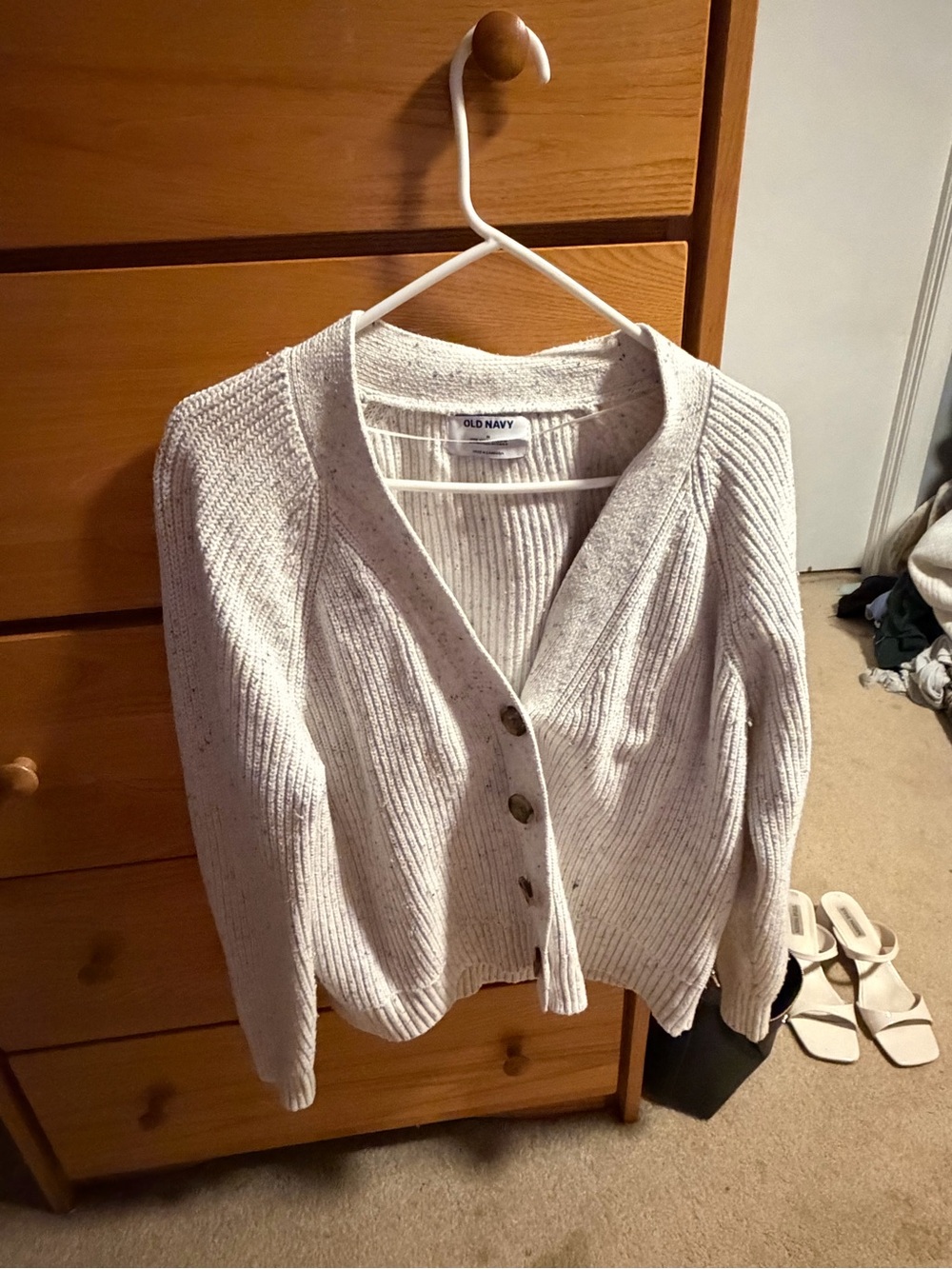 Old Navy Cream Speckled V-Neck Button Cardigan